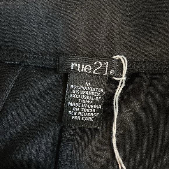 Rue 21 Black A Line Midi Skirt size M - Picture 4 of 4